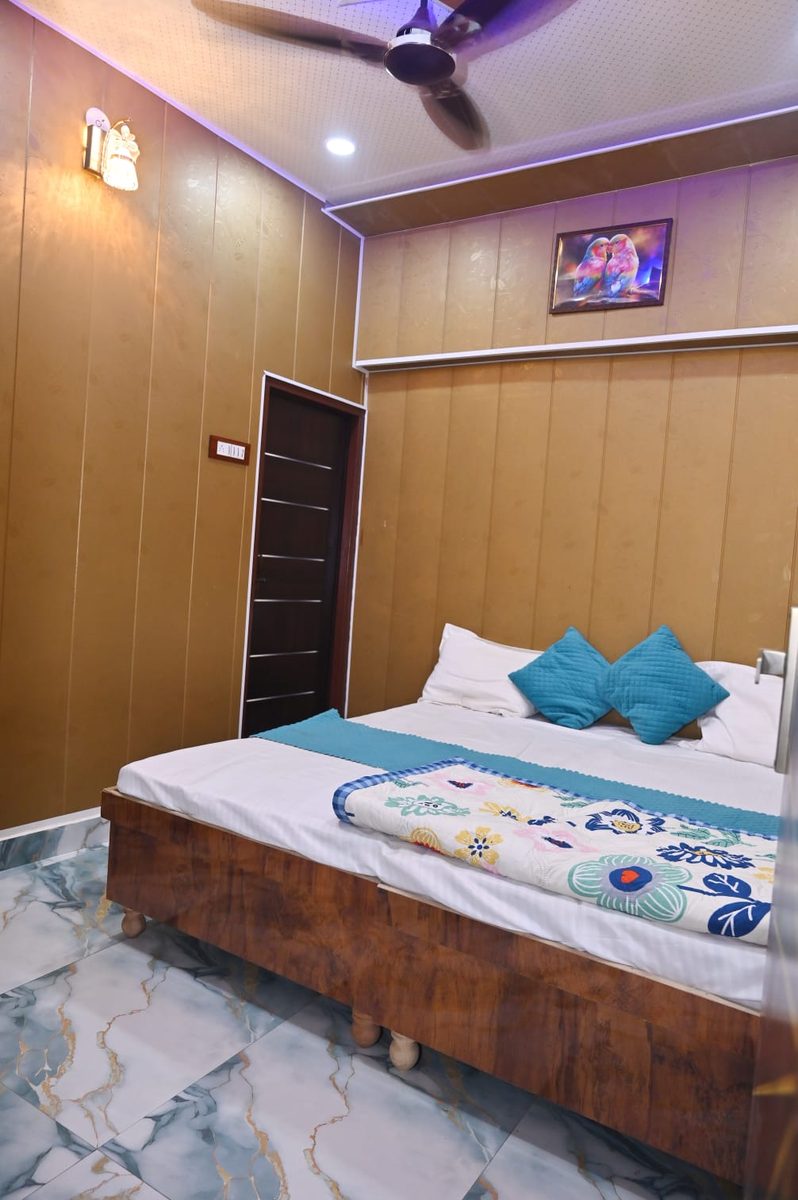 Room 101 – Double Bed AC View 3